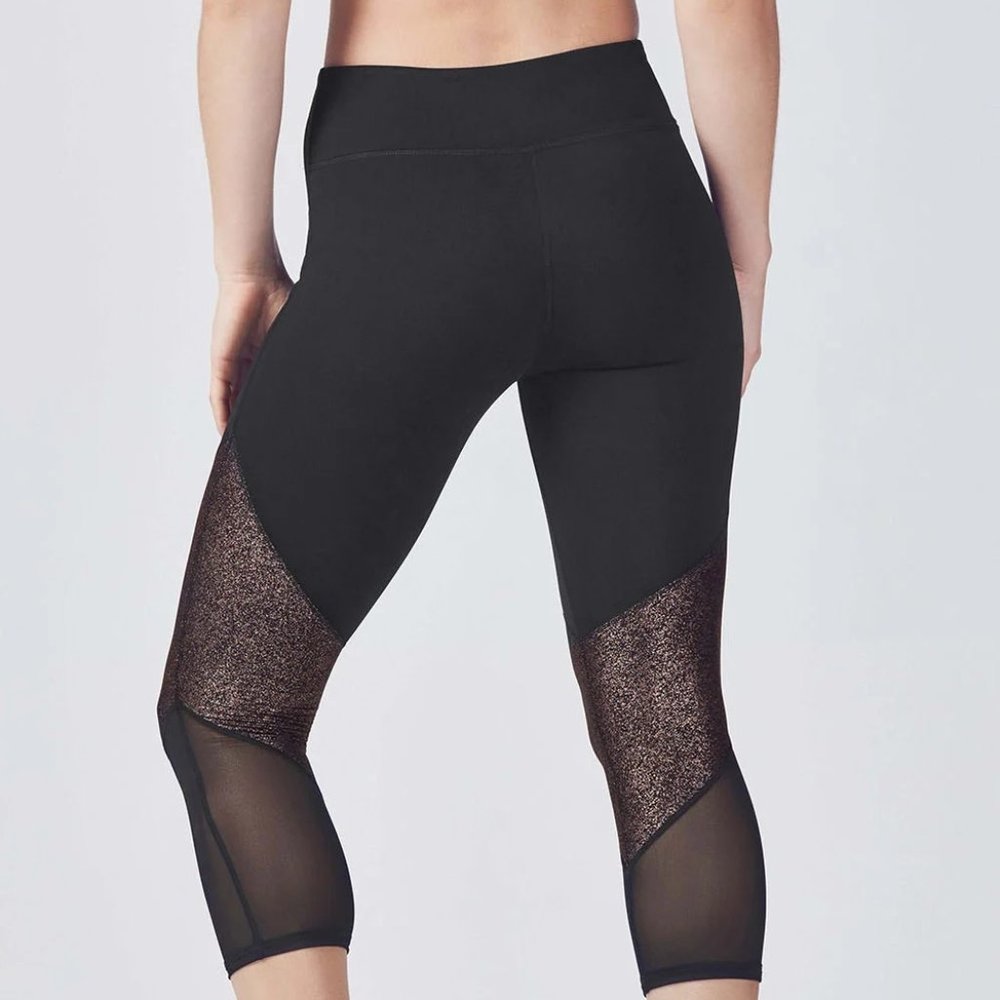 RARE FABLETICS BLACK ROSE GOLD SALAR POWERHOLD MESH CAPRI LEGGING GUC L